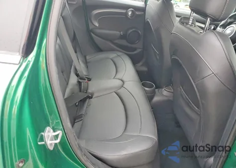 2024 Mini Cooper S z USA, uszkodzony, nr VIN WMW53DK05R2V30805